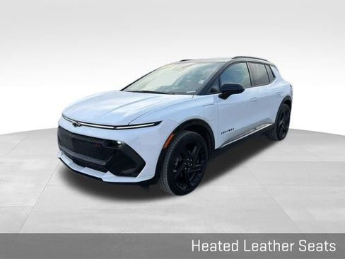 Used 2024 Chevrolet Equinox EV RS image 6
