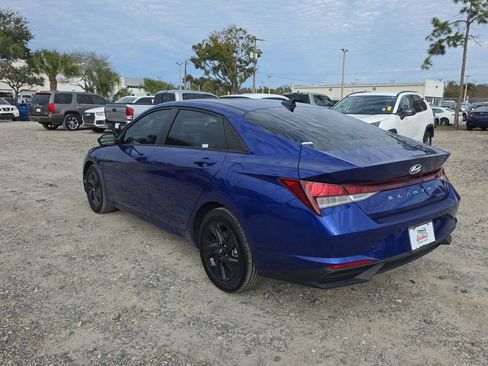 Used 2022 Hyundai Elantra SEL image 4