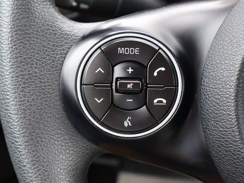 Used 2021 Kia Soul S FWD image 7