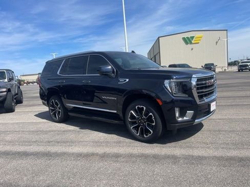 Used 2023 GMC Yukon SLT image 3