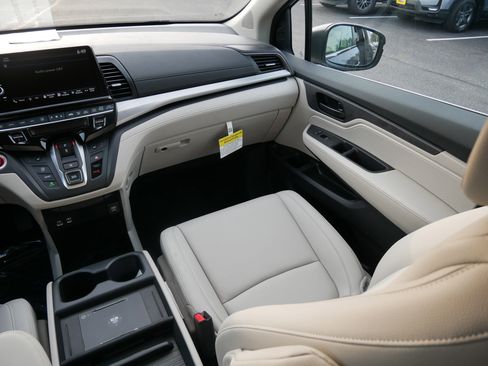 New 2026 Honda Odyssey EX-L image 11
