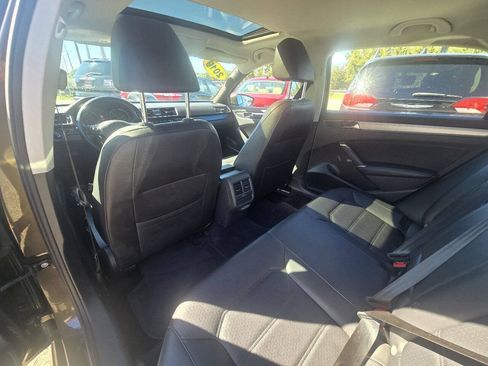 Used 2019 Volkswagen Passat 2.0T Wolfsburg FWD image 26