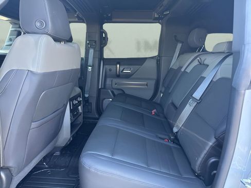 Used 2025 GMC Hummer EV 2X AWD/4WD image 18