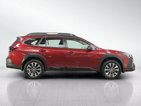 Used 2024 Subaru Outback Limited AWD/4WD image 6