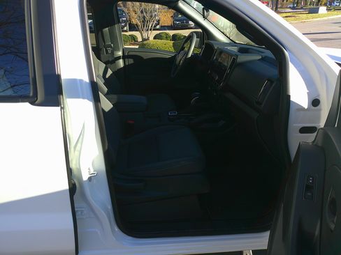 Used 2026 Nissan Frontier SV w/ SV Convenience Package image 37