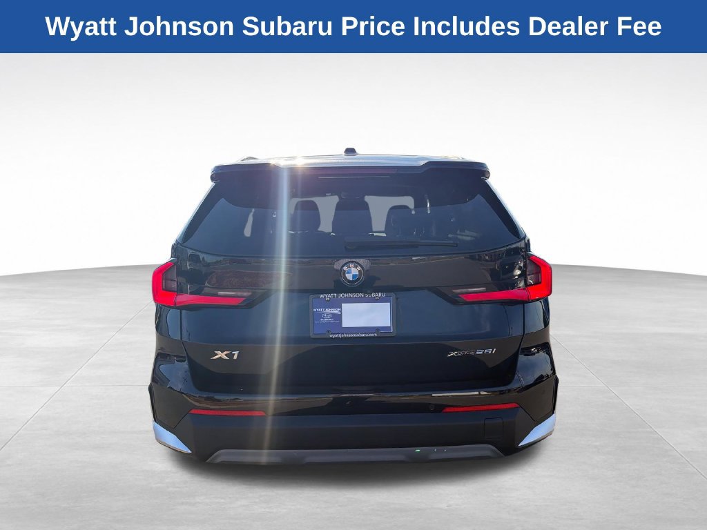 Used 2023 BMW X1 xDrive28i AWD/4WD image 8