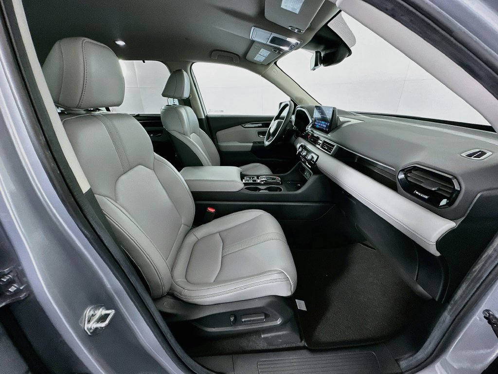 Certified 2025 Honda Pilot EX-L image 27