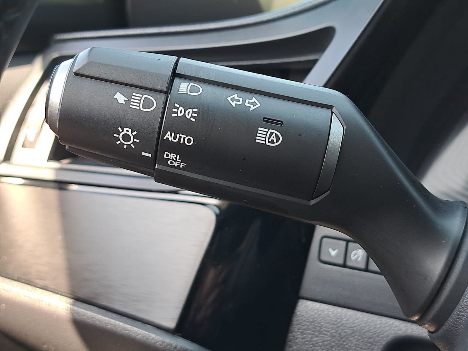 Used 2025 Lexus ES 350 FWD image 28