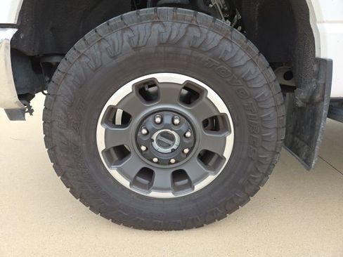 Used 2023 Ford F250 Lariat w/ Tremor Off-Road Package image 3