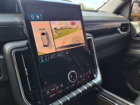 Used 2025 GMC Yukon Elevation w/ Technology Package image 33