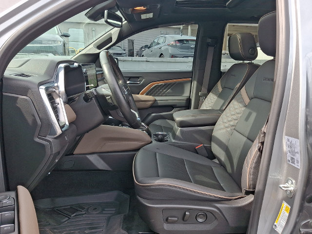Used 2025 GMC Canyon Denali AWD/4WD image 10