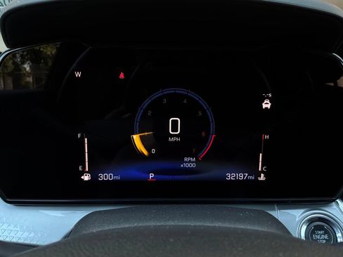 Used 2025 Chevrolet Trax LT w/ LT Convenience Package FWD image 36