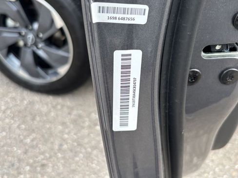 Used 2025 Nissan Rogue SV FWD image 30