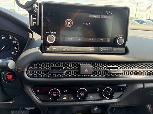 Certified 2025 Honda HR-V Sport image 16