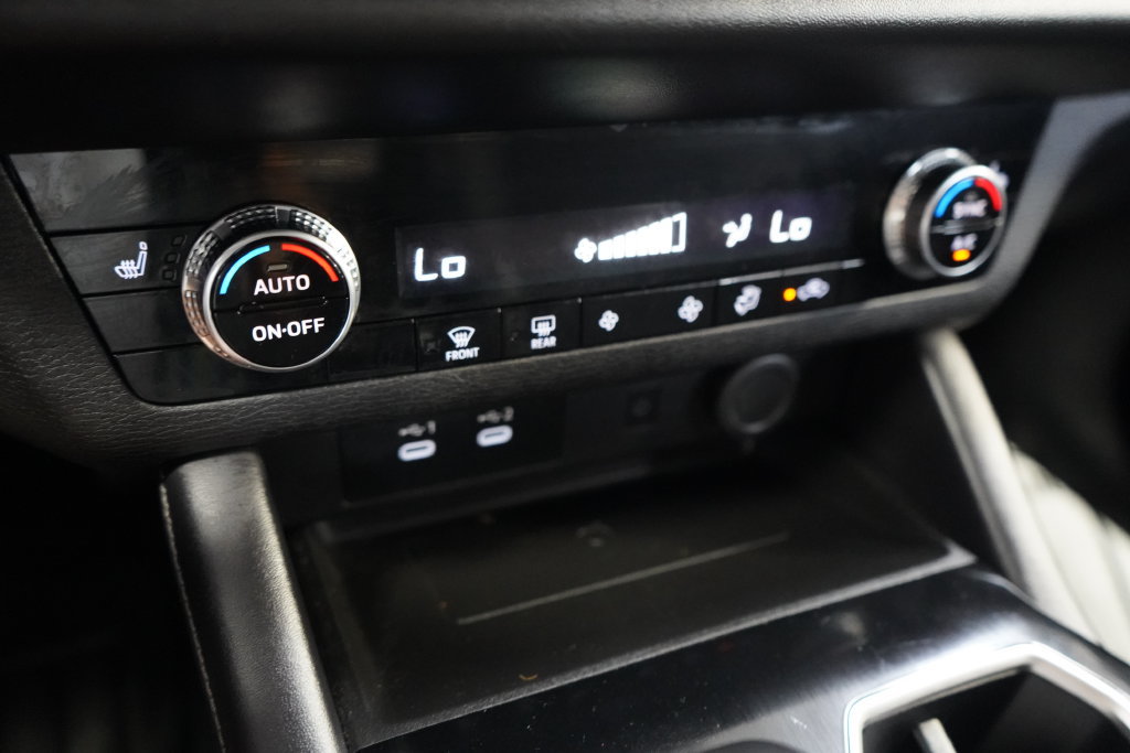 Used 2025 Mitsubishi Outlander SE FWD image 38