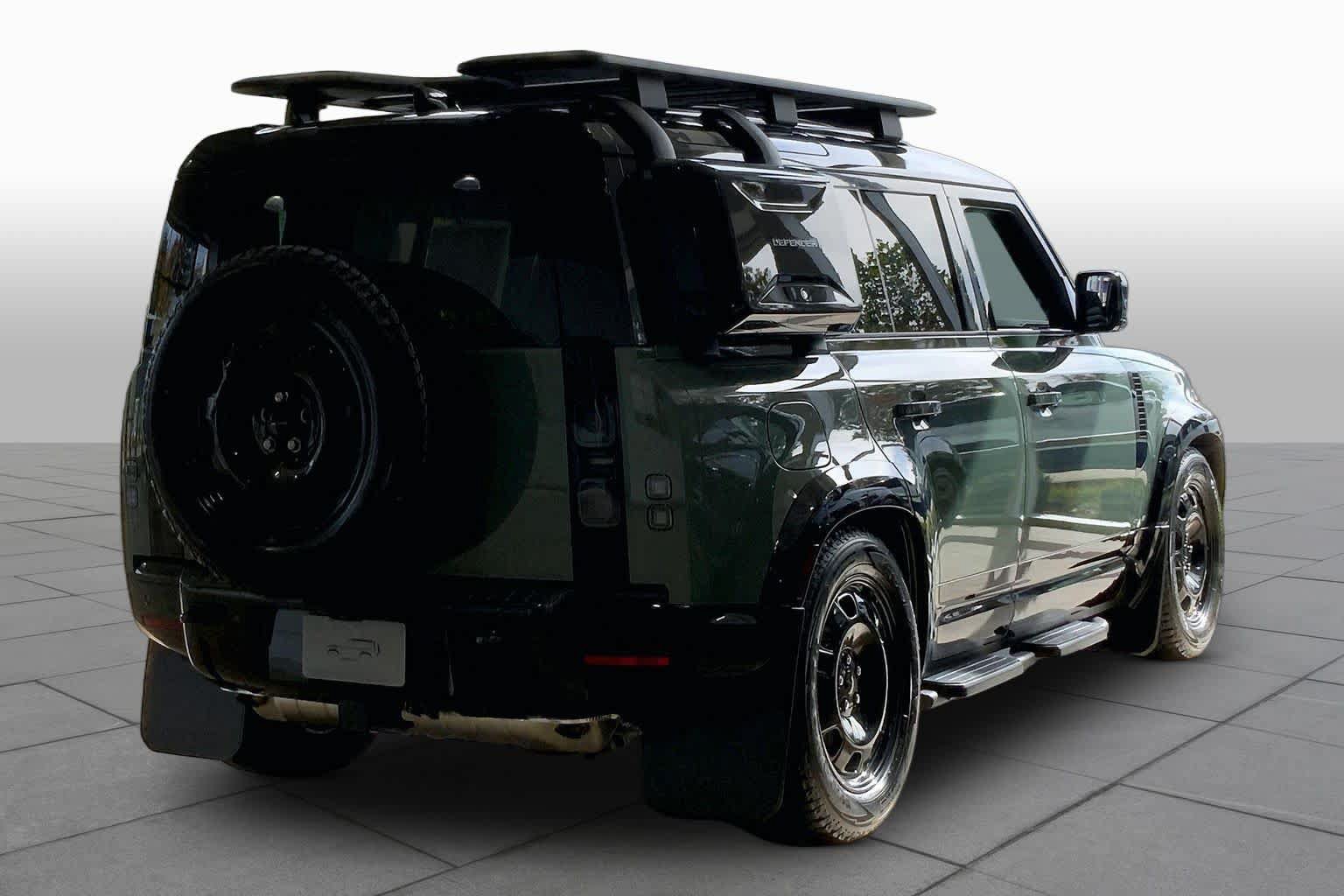 New 2026 Land Rover Defender 110 AWD/4WD image 3