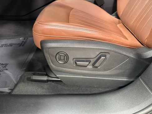 Used 2024 Audi Q8 e-tron Premium Plus w/ Premium Plus Package AWD/4WD image 7