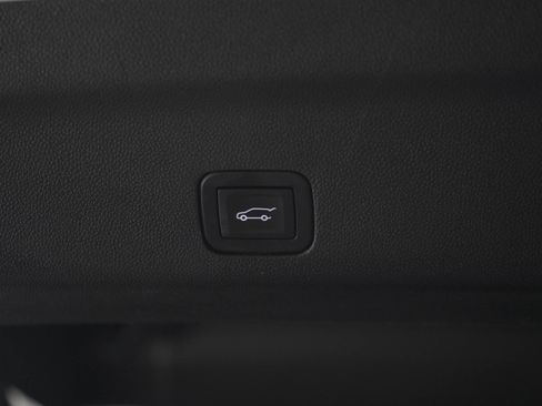 Used 2024 GMC Yukon XL Denali w/ LPO, Floor Liner Package AWD/4WD image 18