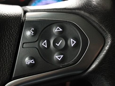 Used 2018 Chevrolet Suburban LT image 37