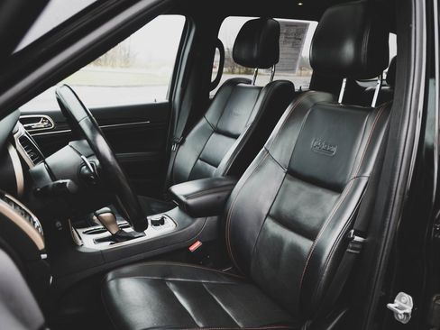 Used 2016 Jeep Grand Cherokee Limited 75th Anniversary image 28