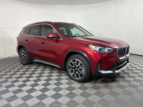 Used 2026 BMW X1 xDrive28i w/ Technology Package image 6