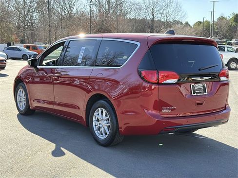 New 2026 Chrysler Voyager LX image 11