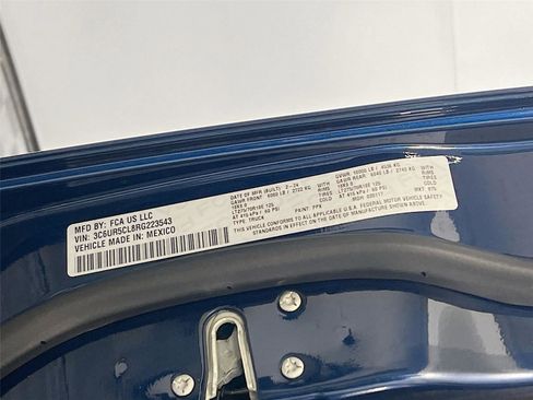 Used 2024 RAM 2500 Tradesman w/ Chrome Appearance Group image 24