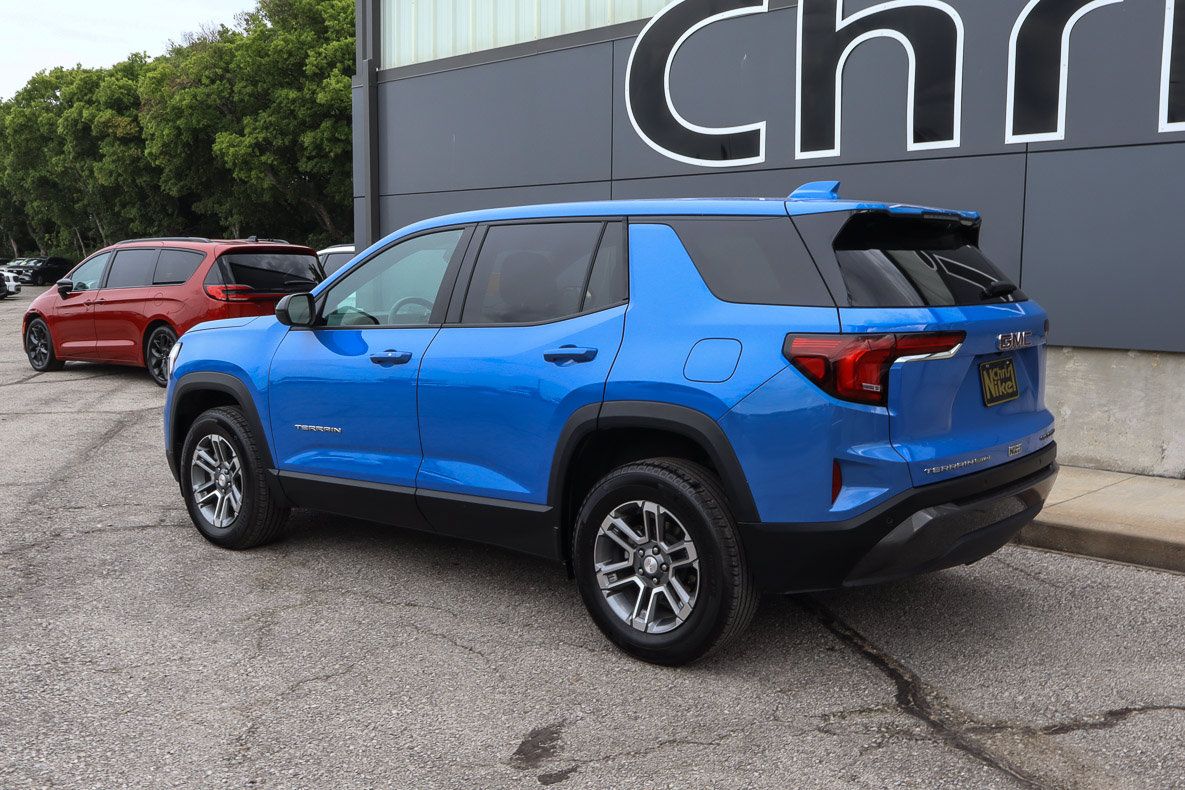 Used 2026 GMC Terrain Elevation AWD/4WD image 5