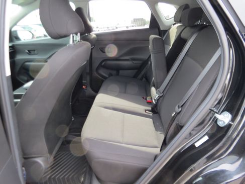 Used 2025 Hyundai Kona SEL image 11