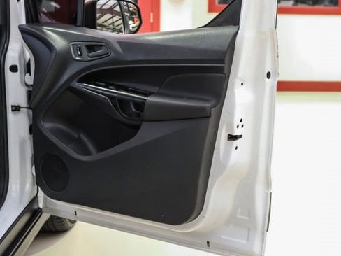 Used 2017 Ford Transit Connect XL image 40