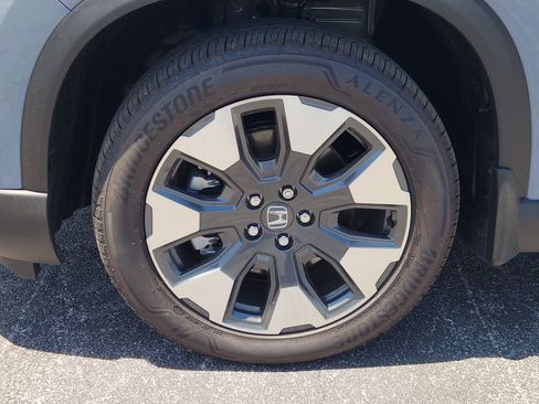 New 2026 Honda Pilot Touring image 14