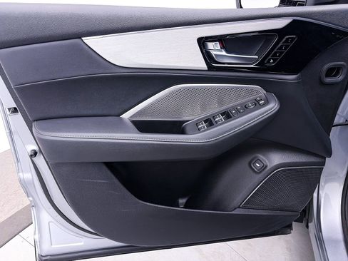 Used 2023 Acura MDX FWD w/ Technology Package image 17