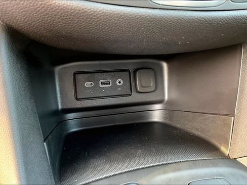 Used 2024 Chevrolet Equinox LT w/ LPO, Floor Liner Package AWD/4WD image 33