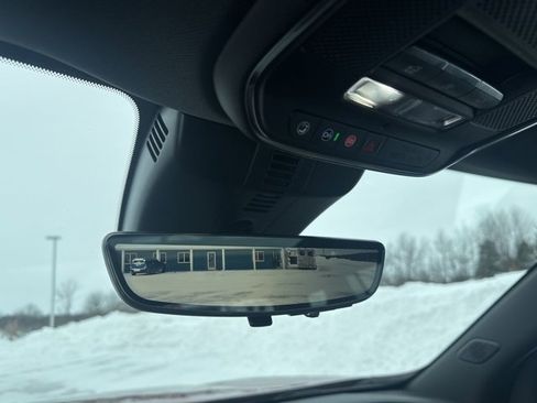 Used 2024 Chevrolet Traverse RS image 24