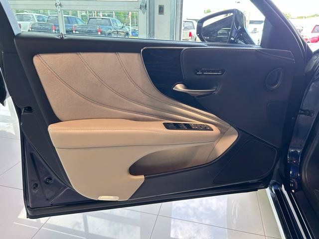 Used 2021 Lexus LS 500 AWD w/ Accessory Package (Z1) image 14