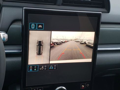 New 2026 GMC Terrain AT4 w/ Technology Package II image 17