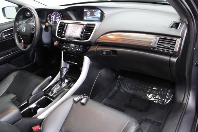 Used 2016 Honda Accord EX-L image 25
