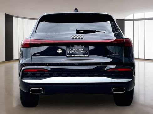 Used 2025 Audi Q5 Premium w/ Convenience Package AWD/4WD image 6