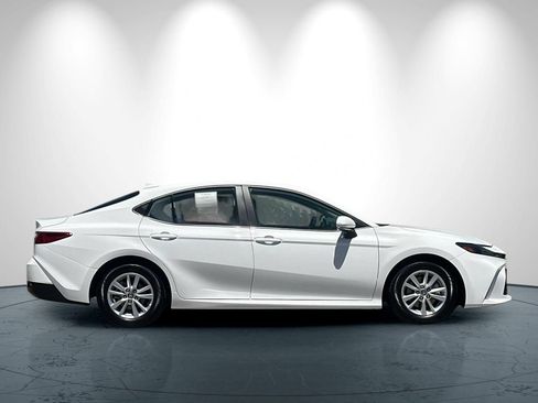 Used 2025 Toyota Camry LE w/ Convenience Package FWD image 3