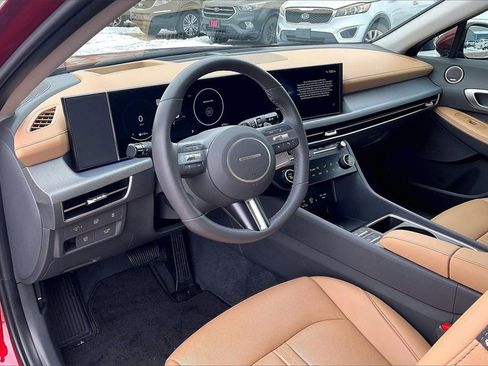 Used 2025 Hyundai Sonata Limited image 14
