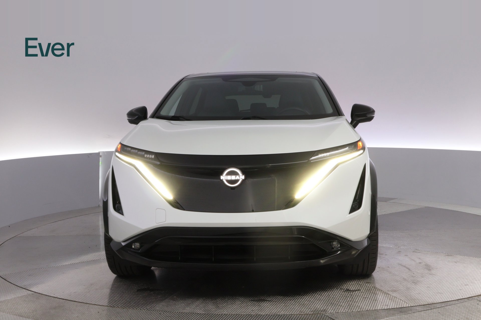 Used 2023 Nissan Ariya AWD/4WD image 12