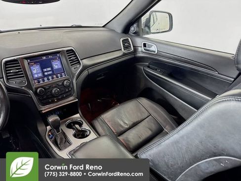 Used 2018 Jeep Grand Cherokee Limited image 24