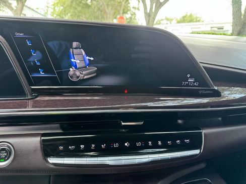 Used 2022 Cadillac Escalade Sport Platinum image 28