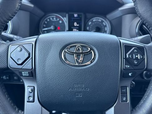 Certified 2023 Toyota Tacoma TRD Off-Road AWD/4WD image 27