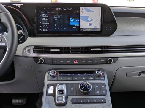 Used 2025 Hyundai Palisade SEL image 14