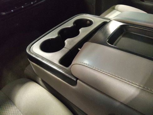 Used 2018 Chevrolet Silverado 1500 Custom w/ Custom Value Package image 26