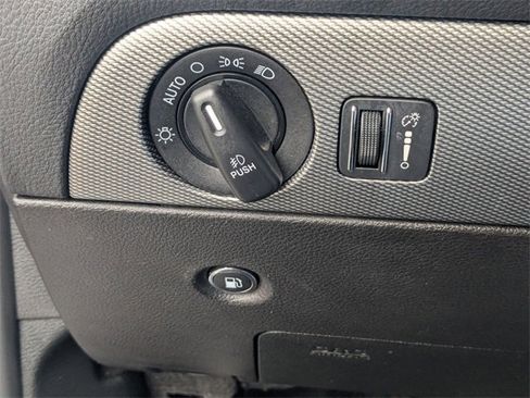 Used 2018 Dodge Durango GT image 14