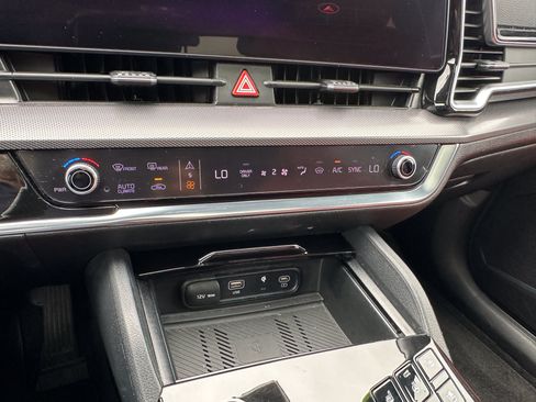 Certified 2023 Kia Sportage SX Prestige AWD/4WD image 31