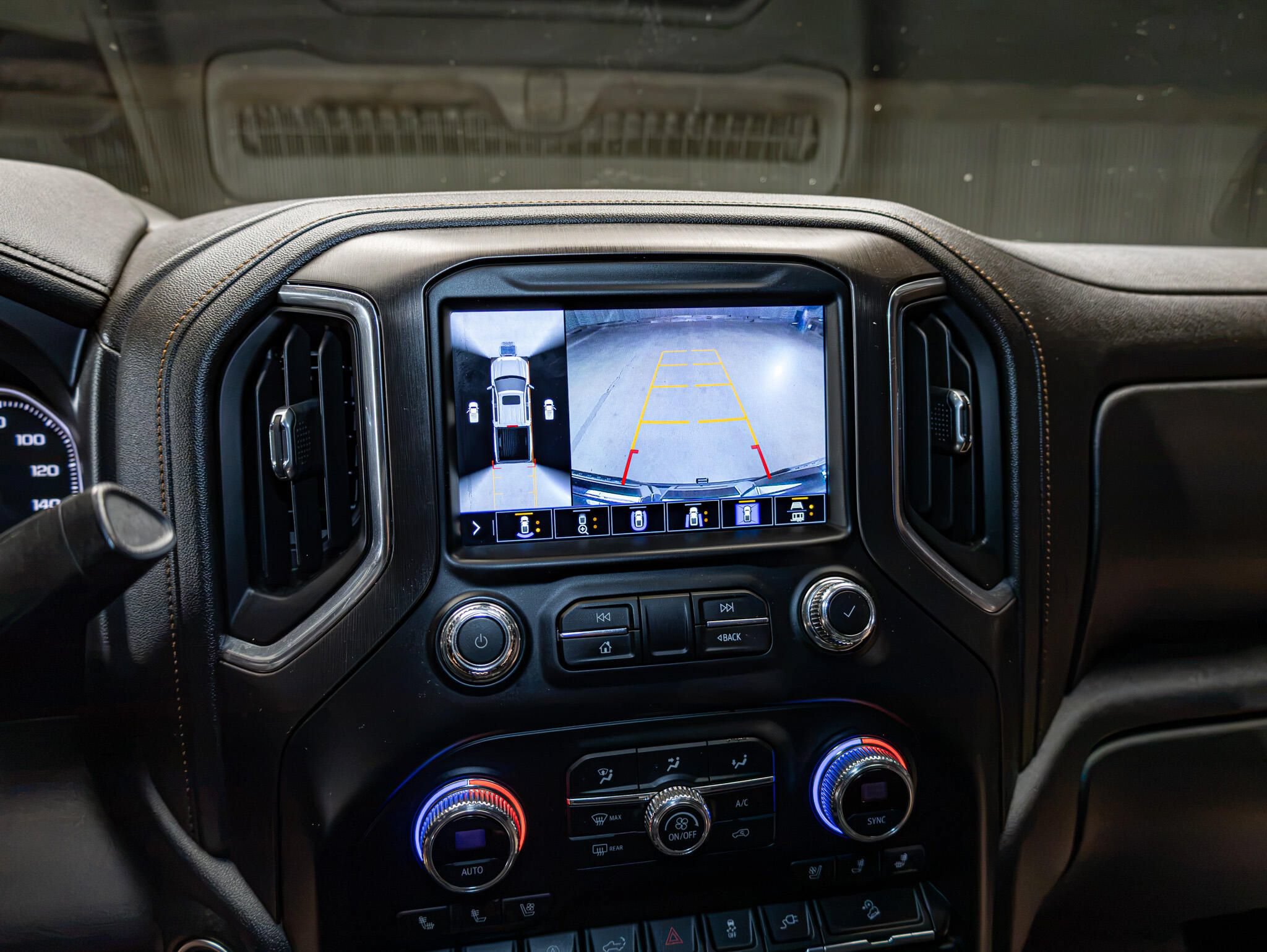 Used 2020 GMC Sierra 1500 AT4 w/ AT4 Premium Package AWD/4WD image 21