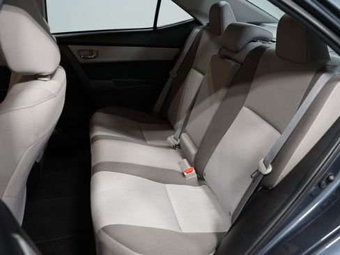 Used 2018 Toyota Corolla LE FWD image 23